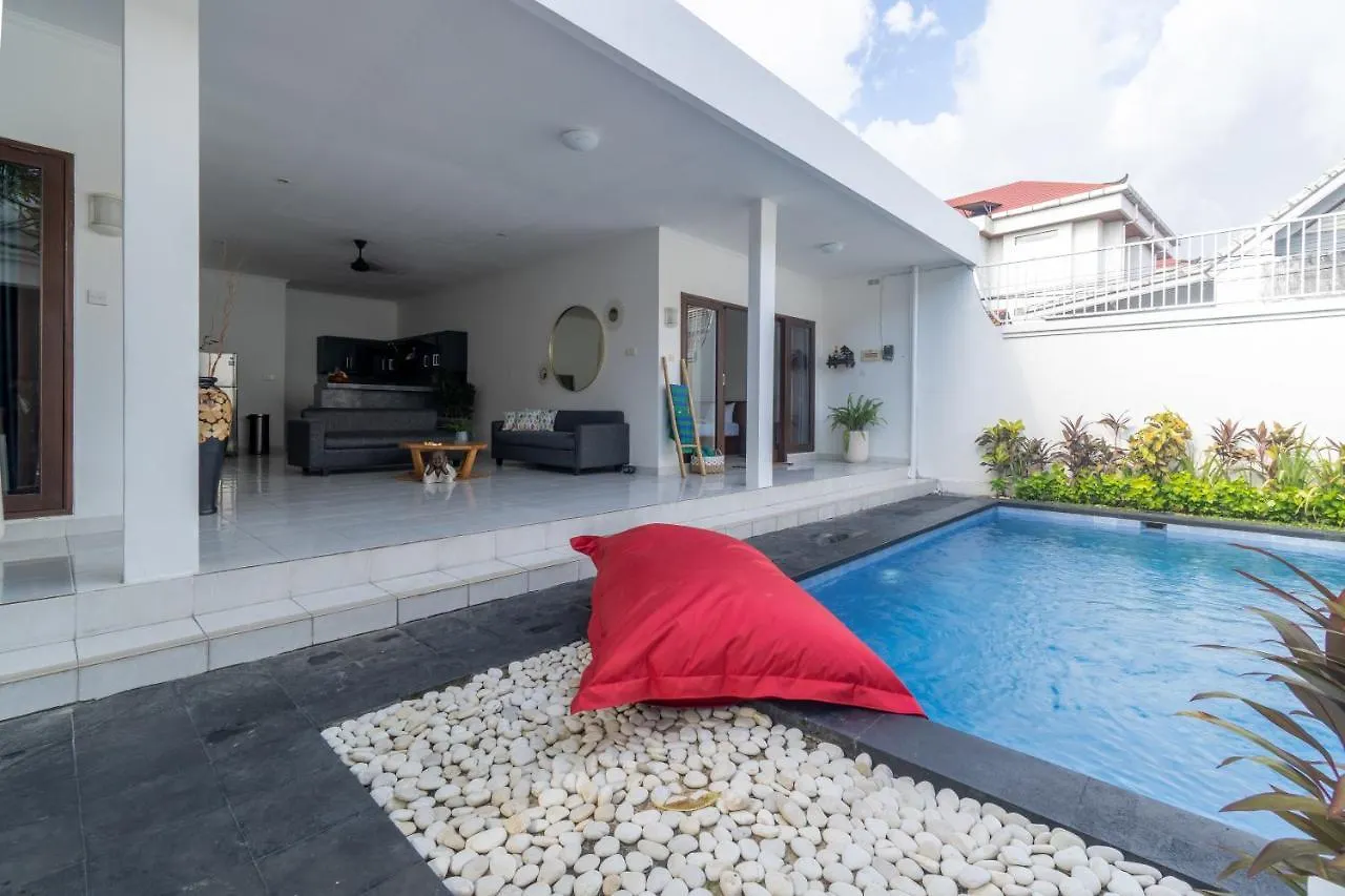 Casa Jinah 2 I Simply Modern Twin Villas Seminyak